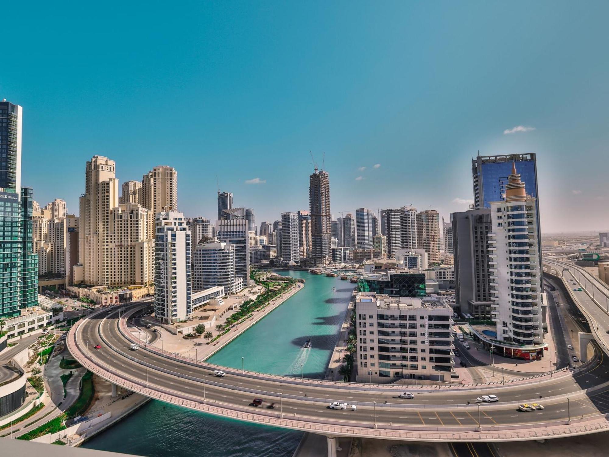 Luxurious Apartments Dubai Marina Views Pool Gym By Sojo Stay Exterior foto