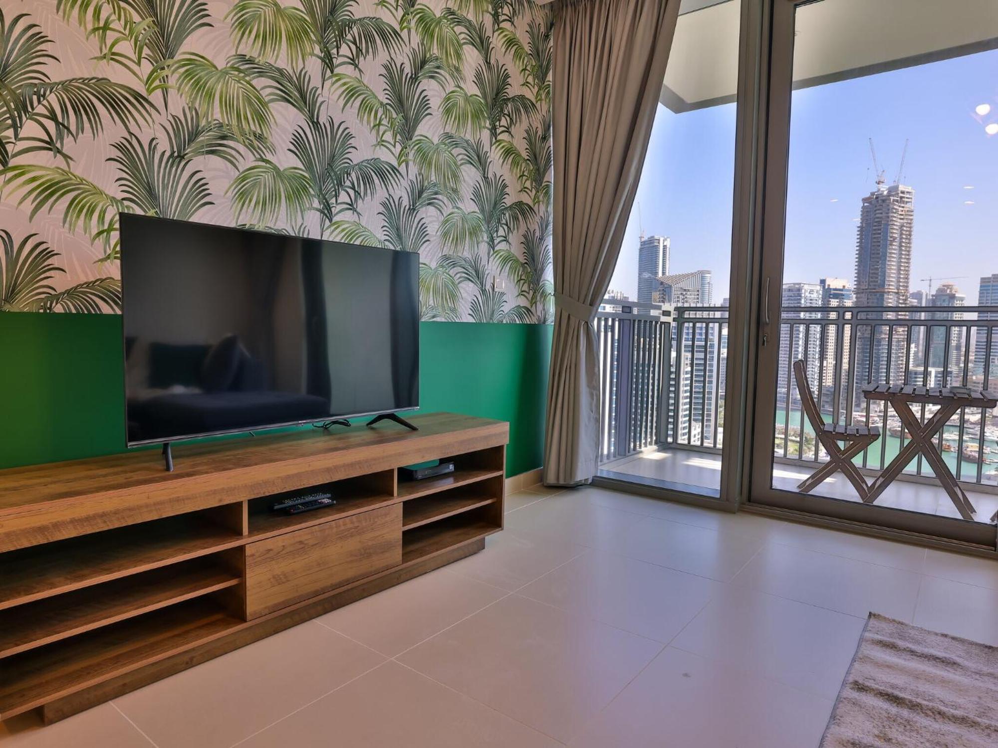Luxurious Apartments Dubai Marina Views Pool Gym By Sojo Stay Exterior foto